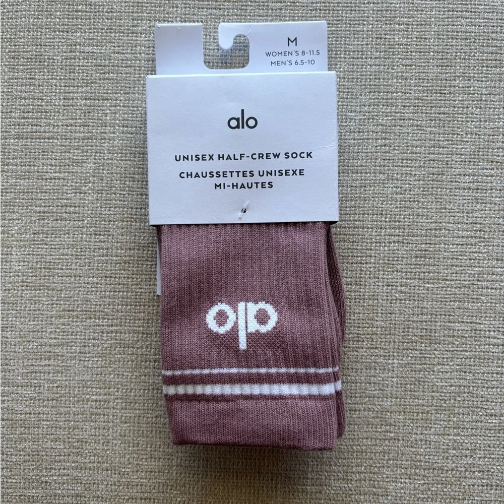 ALO Unisex Half Crew Socks in Smokey Quartz ✨ - Picture 3 of 4